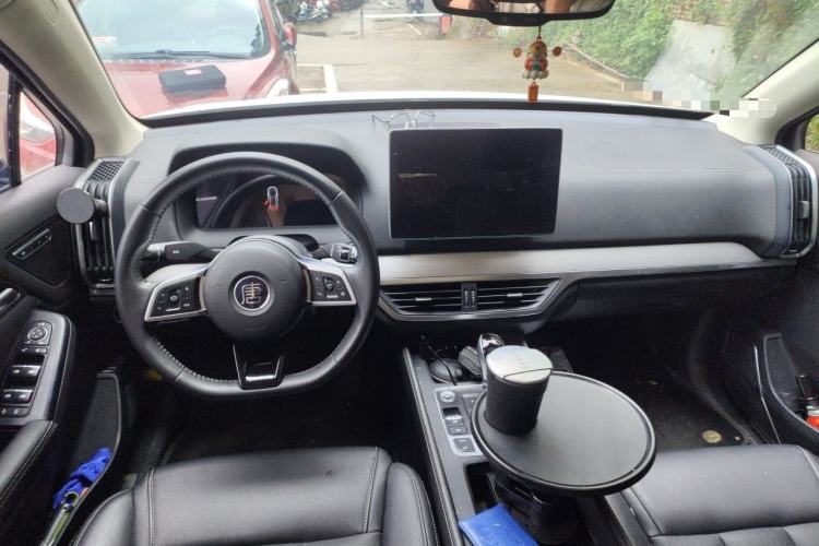 Used BYD Tang 2019 2.0T Automatic SmartConnect Luxury 7-Seater China VI Standard Center Console