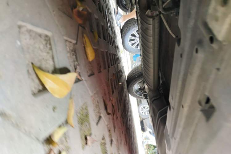 Used BYD Tang 2019 2.0T Automatic SmartConnect Luxury 7-Seater China VI Standard Chassis Front Left