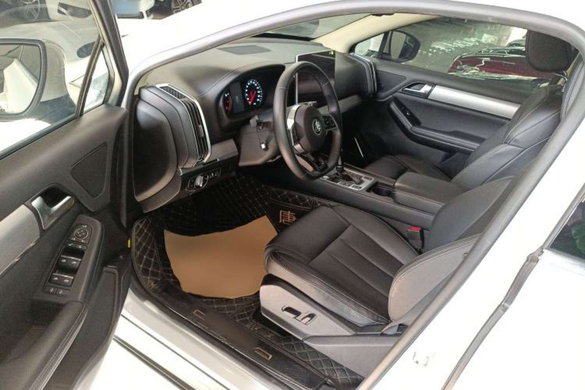 Used BYD Tang 2019 2.0T Automatic SmartConnect Luxury Edition 5 Seats China VI Standard Driver Seat