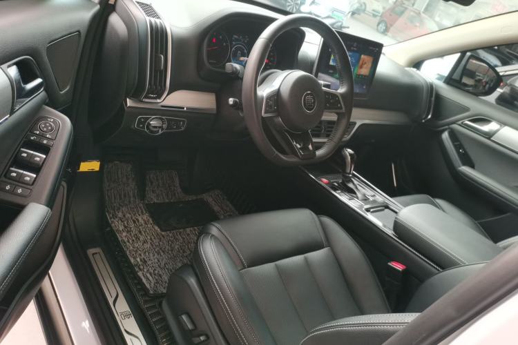 Used BYD Tang 2019 2.0T Automatic SmartConnect Prestige 7-Seater China VI Standard Driver Seat