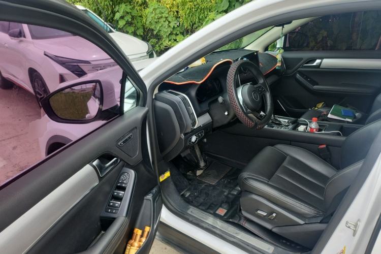 Used BYD Tang 2019 2.0T Automatic SmartConnect Luxury 7-Seater China VI Standard Driver Seat