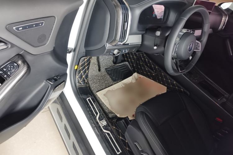 Used BYD Tang 2019 2.0T Automatic SmartConnect Luxury 7-Seater China VI Standard Driver Seat