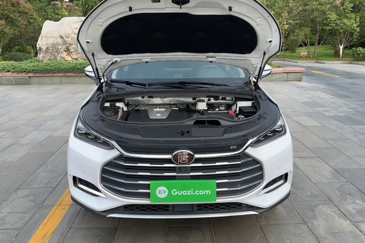 Used BYD Tang 2019 2.0T Automatic SmartConnect Luxury 7-Seater China VI Standard Engine Bay