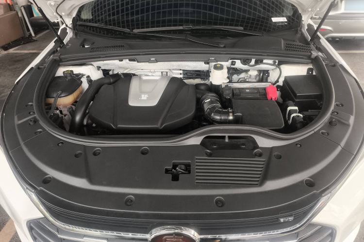 Used BYD Tang 2019 2.0T Automatic SmartConnect Prestige 7-Seater China VI Standard Engine Bay