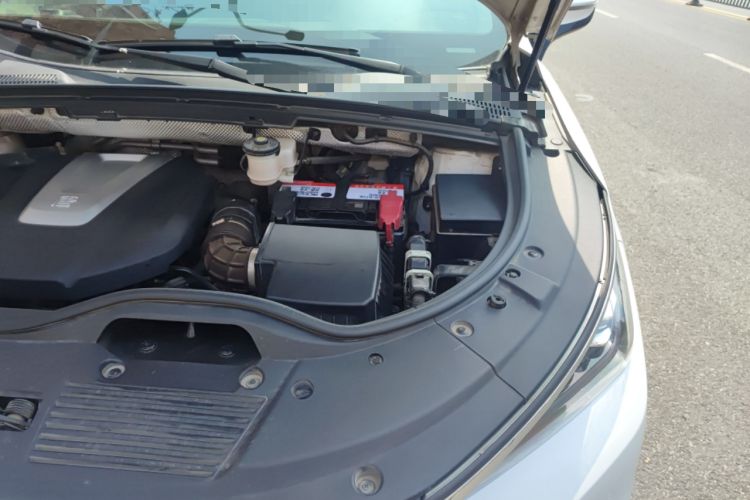 Used BYD Tang 2019 2.0T Automatic SmartConnect Luxury 7-Seater China VI Standard Engine Bay Left