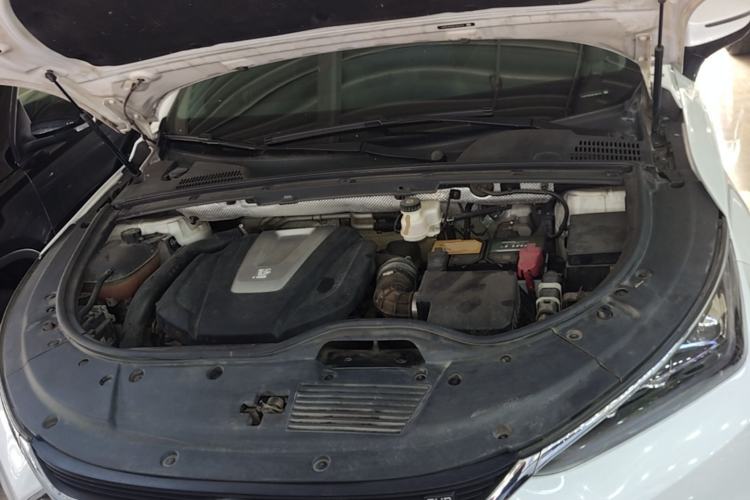 Used BYD Tang 2019 2.0T Automatic SmartConnect Prestige 7-Seater China VI Standard Engine Bay