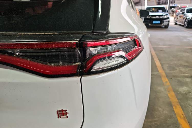 Used BYD Tang 2019 2.0T Automatic SmartConnect Luxury 7-Seater China VI Standard Exterior 3