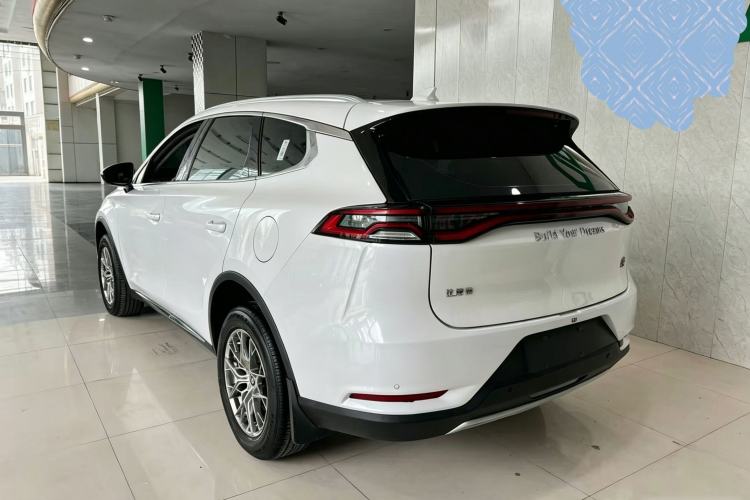 Used BYD Tang 2019 2.0T Automatic SmartConnect Luxury Edition 5 Seats China VI Standard Exterior 3