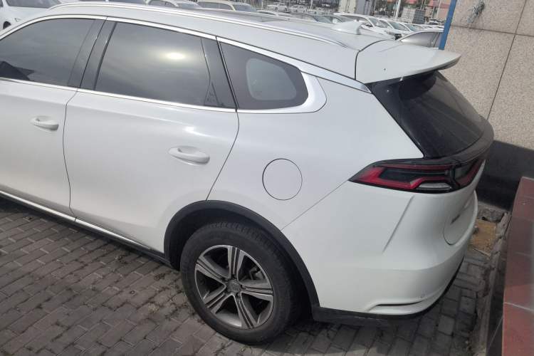 Used BYD Tang 2019 2.0T Automatic SmartConnect Luxury Edition 5 Seats China VI Standard Exterior 4