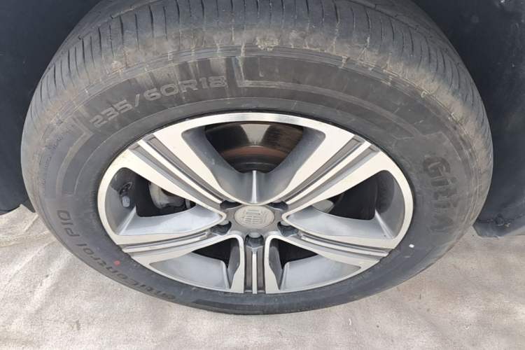 Used BYD Tang 2019 2.0T Automatic SmartConnect Luxury Edition 5 Seats China VI Standard Exterior 4