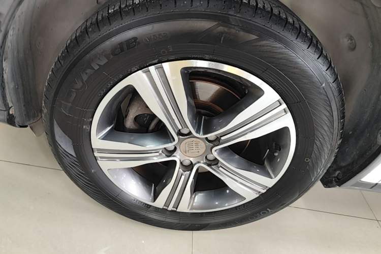 Used BYD Tang 2019 2.0T Automatic SmartConnect Luxury Edition 5 Seats China VI Standard Exterior 4