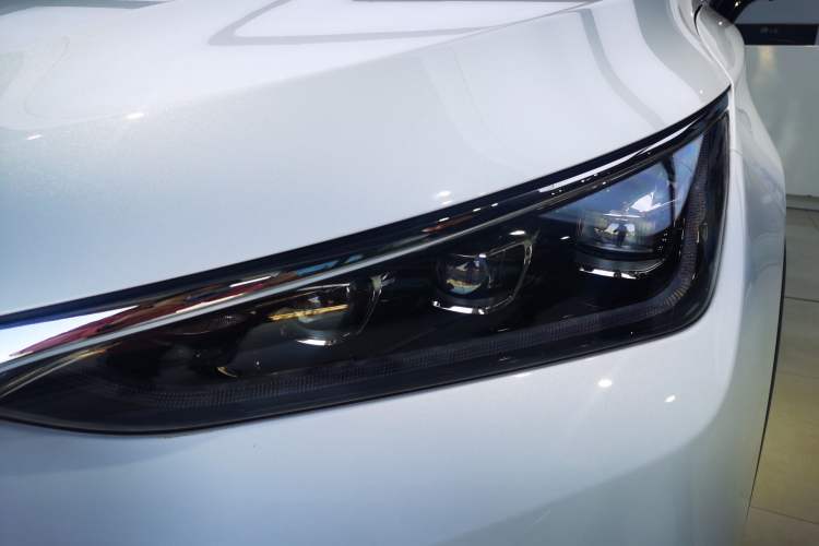 Used BYD Tang 2019 2.0T Automatic SmartConnect Prestige 7-Seater China VI Standard Exterior 4