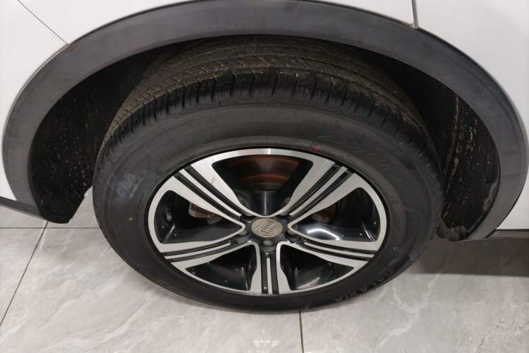 Used BYD Tang 2019 2.0T Automatic SmartConnect Luxury Edition 7 Seats China VI Standard Exterior 5