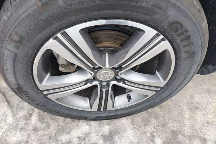 Used BYD Tang 2019 2.0T Automatic SmartConnect Luxury Edition 5 Seats China VI Standard Exterior 5