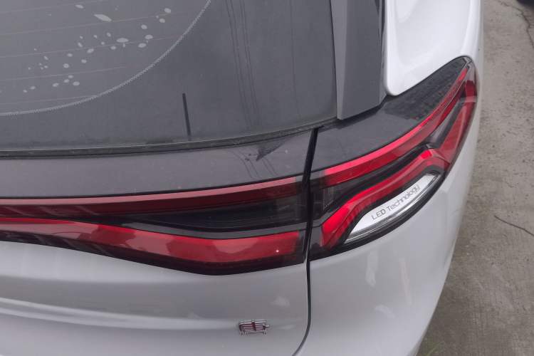 Used BYD Tang 2019 2.0T Automatic SmartConnect Luxury Edition 5 Seats China VI Standard Exterior 6