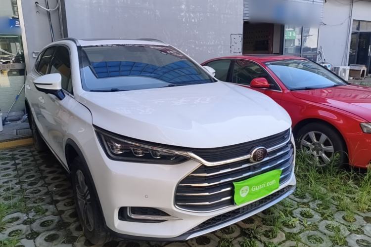 Used BYD Tang 2019 2.0T Automatic SmartConnect Luxury Edition 5 Seats China VI Standard Front Right 45 Deg