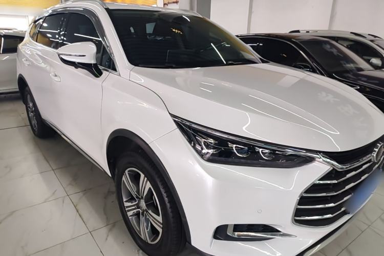 Used BYD Tang 2019 2.0T Automatic SmartConnect Luxury Edition 7 Seats China VI Standard Front Right 45 Deg