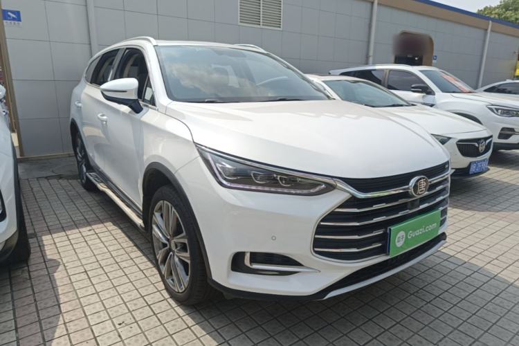 Used BYD Tang 2019 2.0T Automatic SmartConnect Prestige 5-Seater China VI Standard Front Right 45 Deg