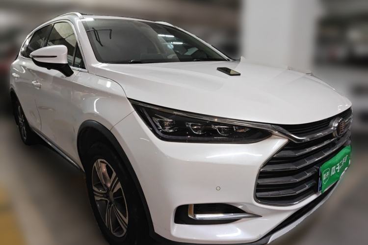 Used BYD Tang 2019 2.0T Automatic SmartConnect Luxury Edition 7 Seats China VI Standard Front Right 45 Deg