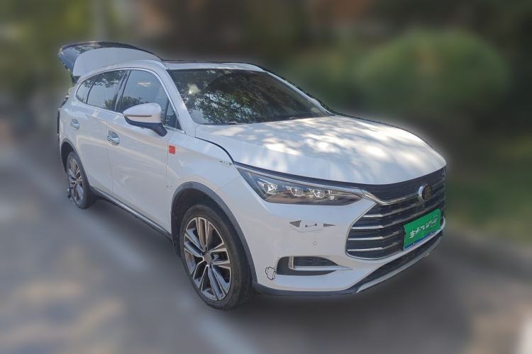 Used BYD Tang 2019 2.0T Automatic SmartConnect Prestige 5-Seater China VI Standard Front Right 45 Deg