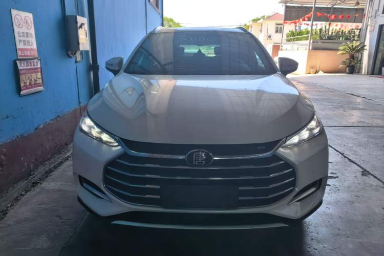 Used BYD Tang 2019 2.0T Automatic SmartConnect Luxury 7-Seater China VI Standard Front