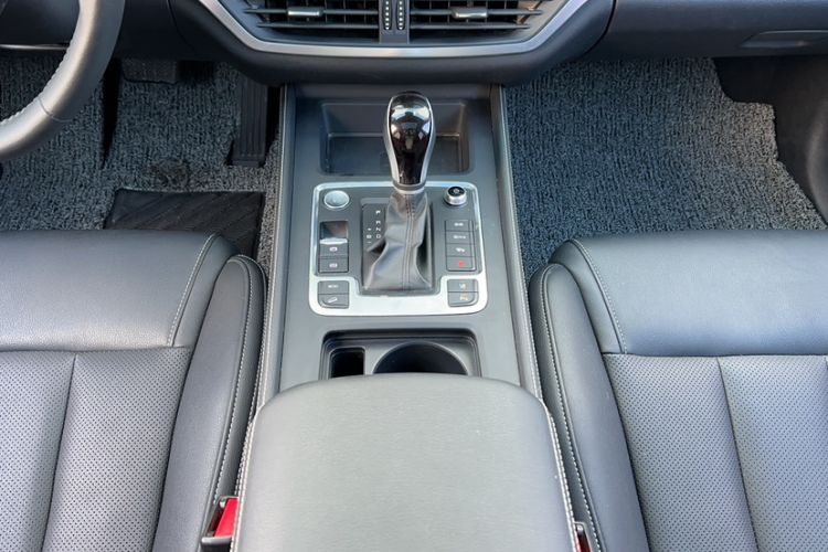 Used BYD Tang 2019 2.0T Automatic SmartConnect Luxury 7-Seater China VI Standard Gear Lever