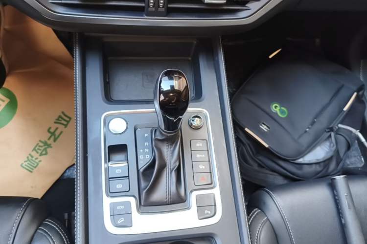 Used BYD Tang 2019 2.0T Automatic SmartConnect Luxury Edition 5 Seats China VI Standard Gear Lever