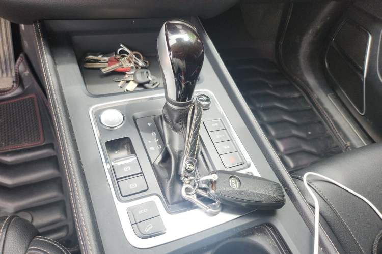 Used BYD Tang 2019 2.0T Automatic SmartConnect Luxury 7-Seater China VI Standard Gear Lever