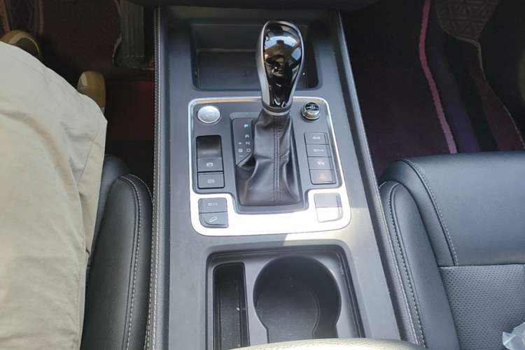 Used BYD Tang 2019 2.0T Automatic SmartConnect Prestige 5-Seater China VI Standard Gear Lever