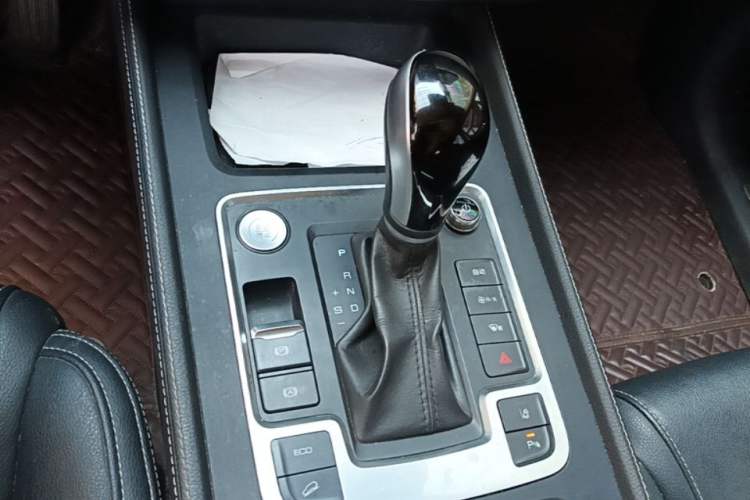 Used BYD Tang 2019 2.0T Automatic SmartConnect Luxury 7-Seater China VI Standard Gear Lever