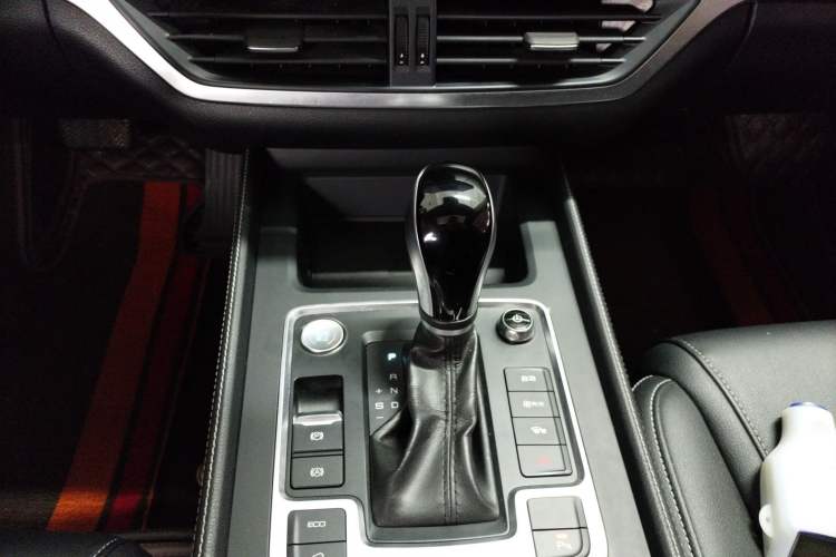 Used BYD Tang 2019 2.0T Automatic SmartConnect Luxury Edition 7 Seats China VI Standard Gear Lever