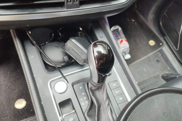 Used BYD Tang 2019 2.0T Automatic SmartConnect Luxury 7-Seater China VI Standard Gear Lever