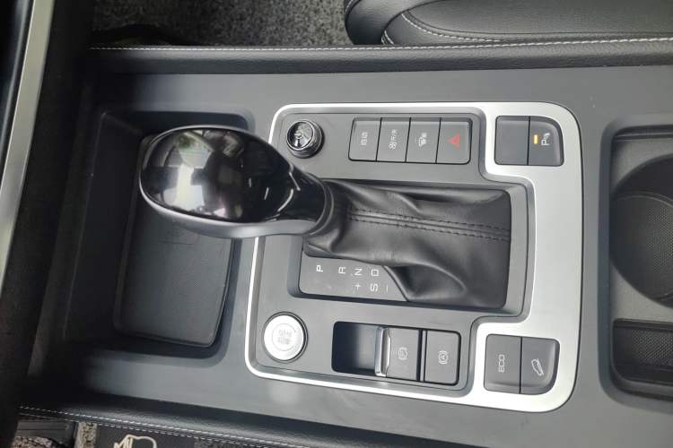 Used BYD Tang 2019 2.0T Automatic SmartConnect Prestige 5-Seater China VI Standard Gear Lever