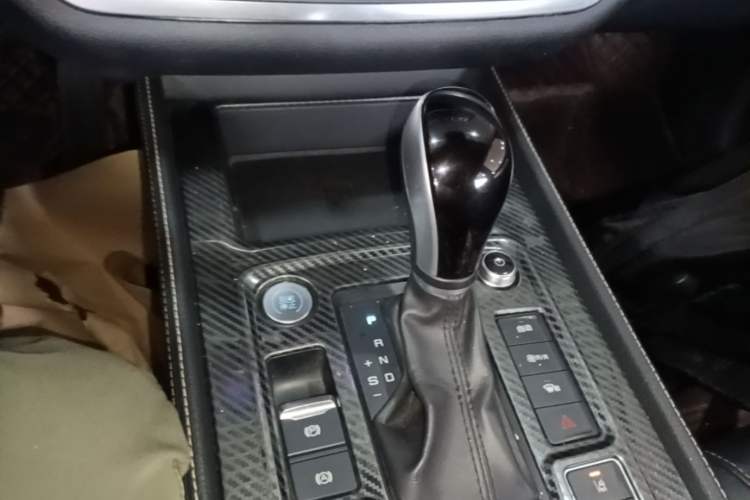 Used BYD Tang 2019 2.0T Automatic SmartConnect Luxury 7-Seater China VI Standard Gear Lever