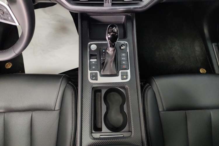 Used BYD Tang 2019 2.0T Automatic SmartConnect Luxury Edition 5 Seats China VI Standard Gear Lever