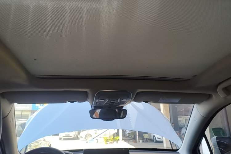Used BYD Tang 2019 2.0T Automatic SmartConnect Luxury Edition 5 Seats China VI Standard Headliner