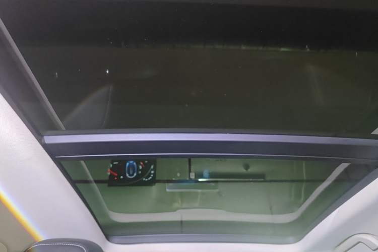 Used BYD Tang 2019 2.0T Automatic SmartConnect Luxury Edition 5 Seats China VI Standard Headliner