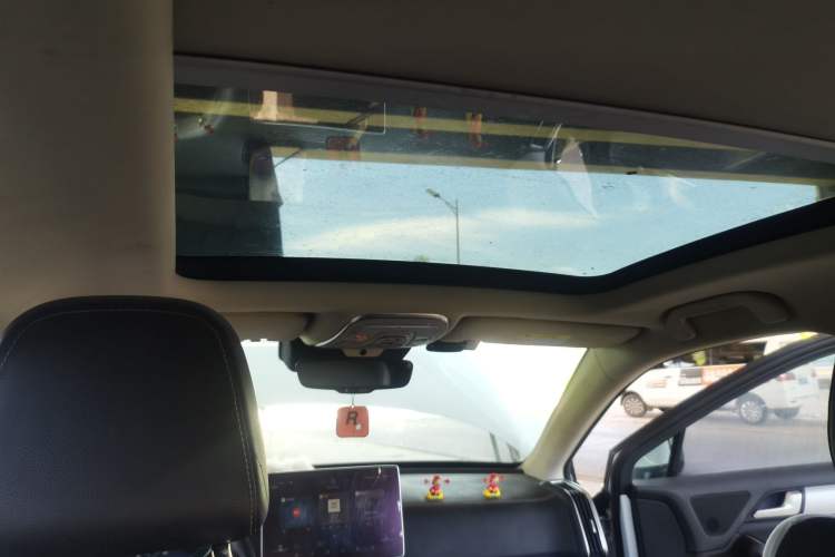 Used BYD Tang 2019 2.0T Automatic SmartConnect Luxury 7-Seater China VI Standard Headliner