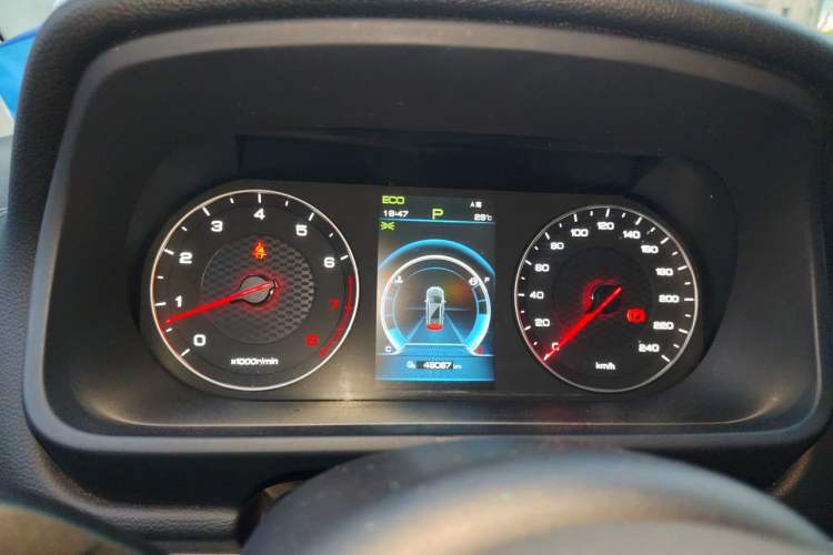 Used BYD Tang 2019 2.0T Automatic SmartConnect Luxury Edition 7 Seats China VI Standard Instrument Cluster