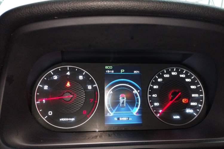 Used BYD Tang 2019 2.0T Automatic SmartConnect Luxury Edition 7 Seats China VI Standard Instrument Cluster
