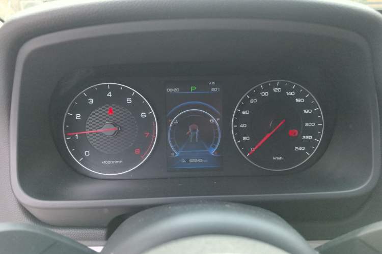 Used BYD Tang 2019 2.0T Automatic SmartConnect Prestige 7-Seater China VI Standard Instrument Cluster