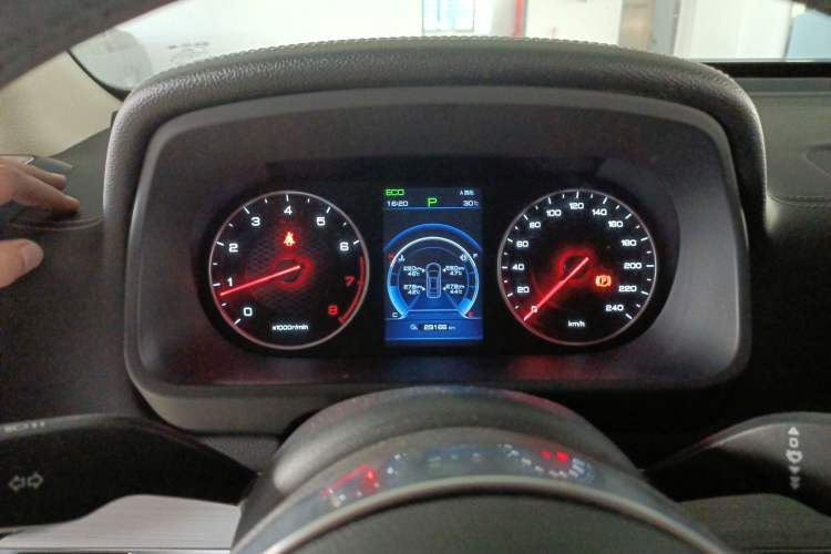 Used BYD Tang 2019 2.0T Automatic SmartConnect Prestige 5-Seater China VI Standard Instrument Cluster