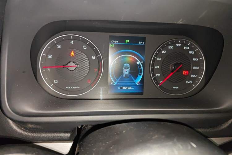 Used BYD Tang 2019 2.0T Automatic SmartConnect Luxury Edition 7 Seats China VI Standard Instrument Cluster