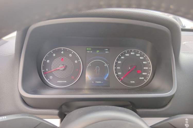 Used BYD Tang 2019 2.0T Automatic SmartConnect Prestige 5-Seater China VI Standard Instrument Cluster