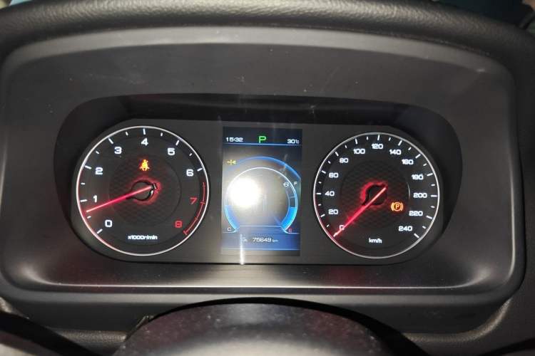 Used BYD Tang 2019 2.0T Automatic SmartConnect Prestige 7-Seater China VI Standard Instrument Cluster