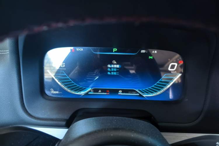 Used BYD Tang 2019 2.0T Automatic SmartConnect Luxury 7-Seater China VI Standard Instrument Cluster