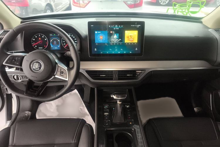 Used BYD Tang 2019 2.0T Automatic SmartConnect Prestige 7-Seater China VI Standard Interior 2