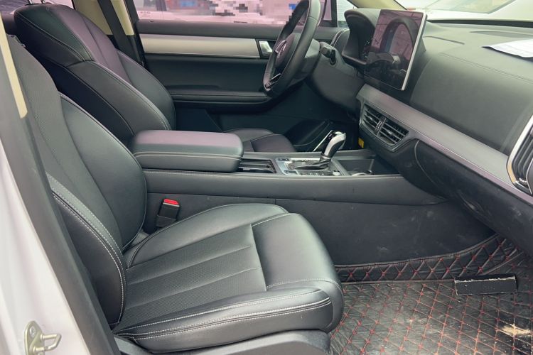 Used BYD Tang 2019 2.0T Automatic SmartConnect Prestige 5-Seater China VI Standard Interior 2