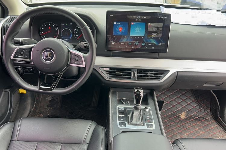 Used BYD Tang 2019 2.0T Automatic SmartConnect Prestige 5-Seater China VI Standard Interior 4