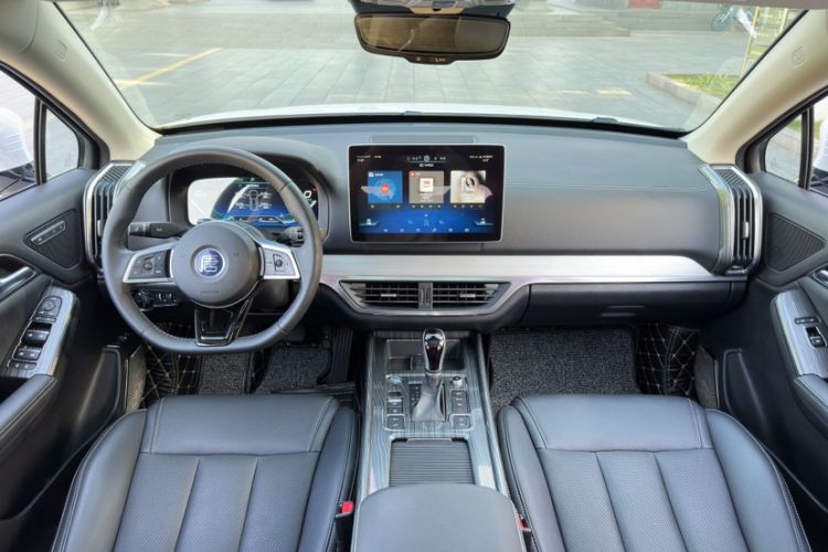 Used BYD Tang 2019 2.0T Automatic SmartConnect Luxury 7-Seater China VI Standard Interior 7